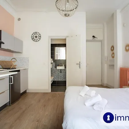 Charming Air-conditioned With Balcony Apartamento Niza