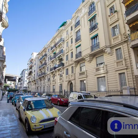 Apartamento Charming Air-conditioned With Balcony Niza